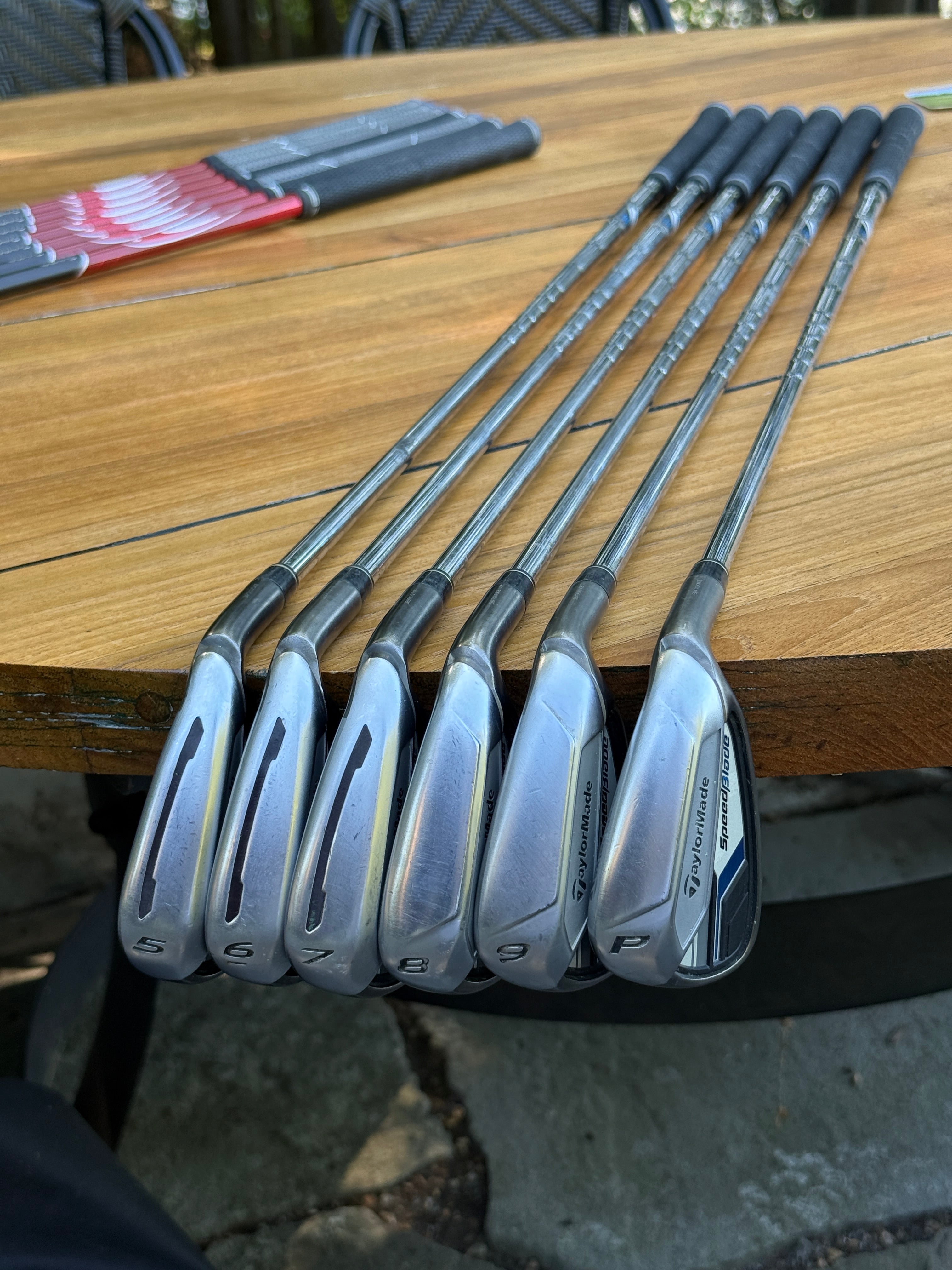 Taylormade Speedblade 5-PW Iron Set w/85g Regular Flex Steel Shafts