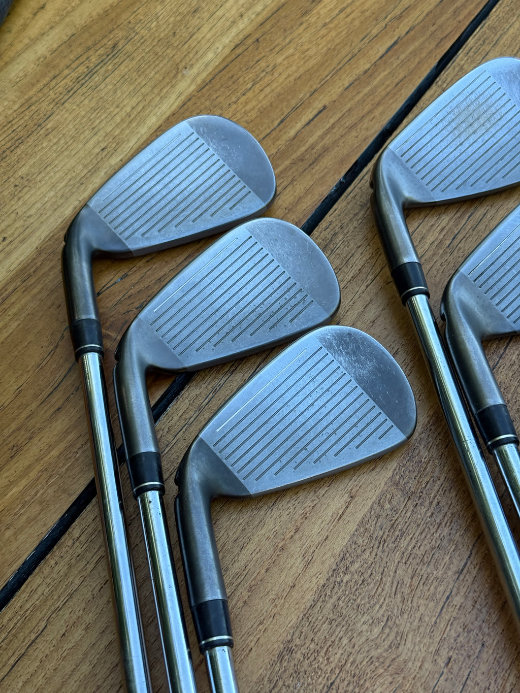 Taylormade Speedblade 5-PW Iron Set w/85g Regular Flex Steel Shafts