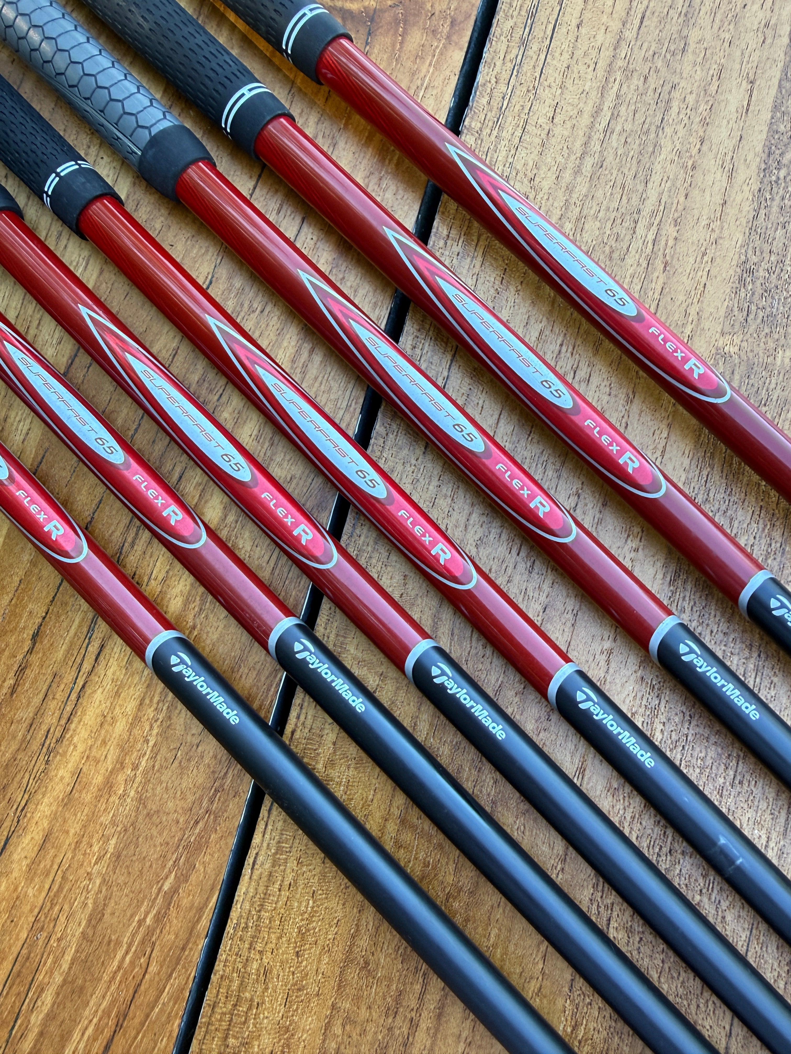 Taylormade Burner 2.0 5-PW, AW Iron Set w/Graphite Regular Flex Shafts