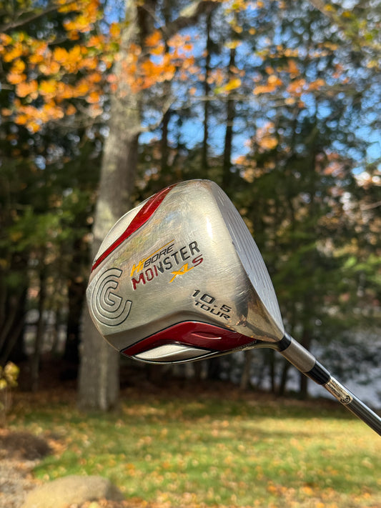Cleveland Hi-Bore XLS Monster Tour 10.5* Regular Flex Driver w/HC