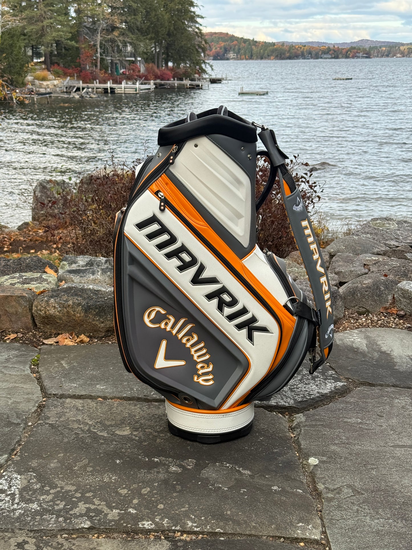 NEW! 2020 Callaway Mavrik Staff Bag 10" 6 Way Top