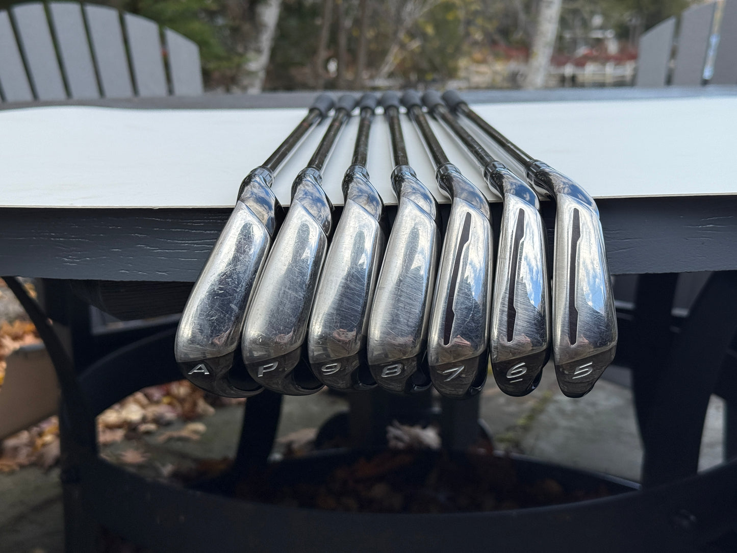 Taylormade M2 5-PW, AW Iron Set w/65g Regular Flex Graphite Shafts