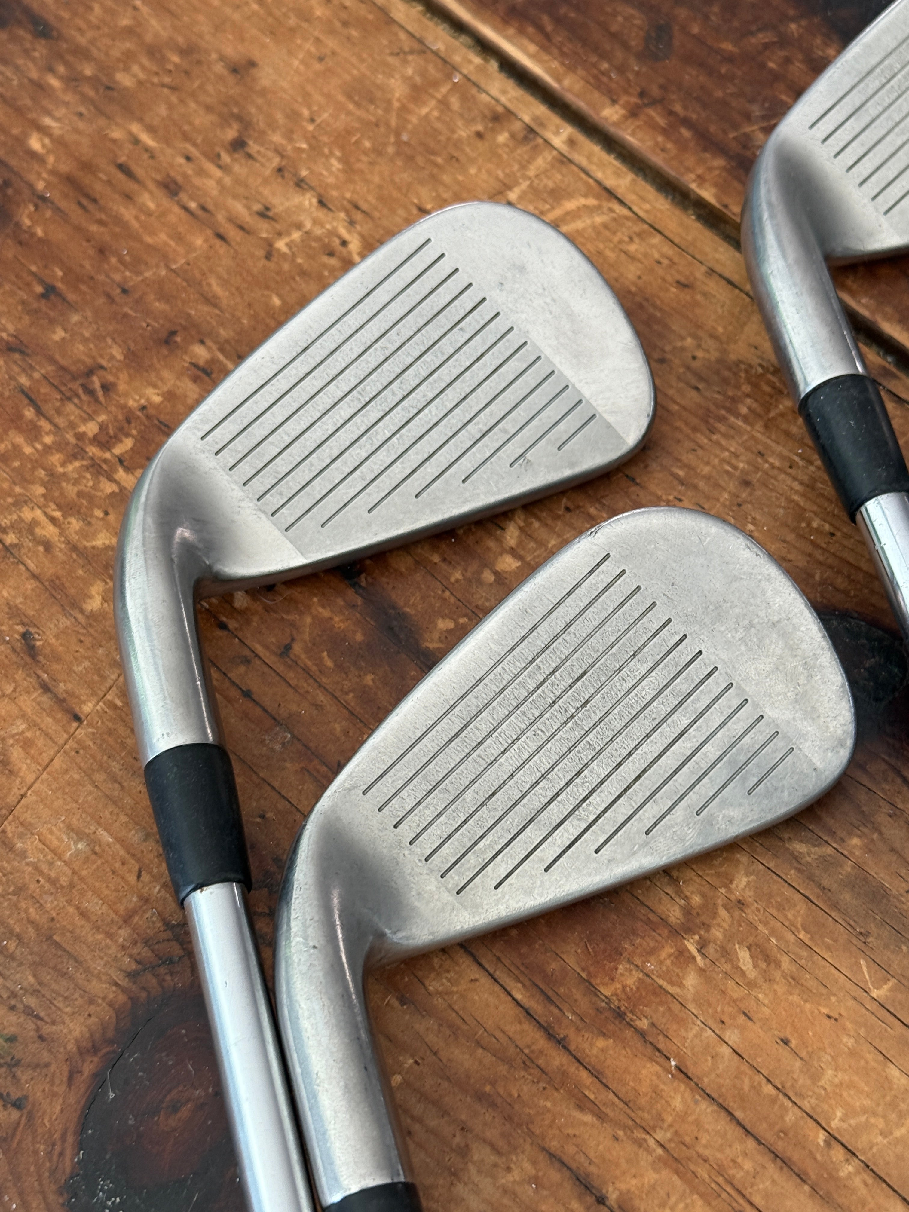 Titleist 714 AP1 6-PW Iron Set w/95g XP Regular Flex Steel Shafts