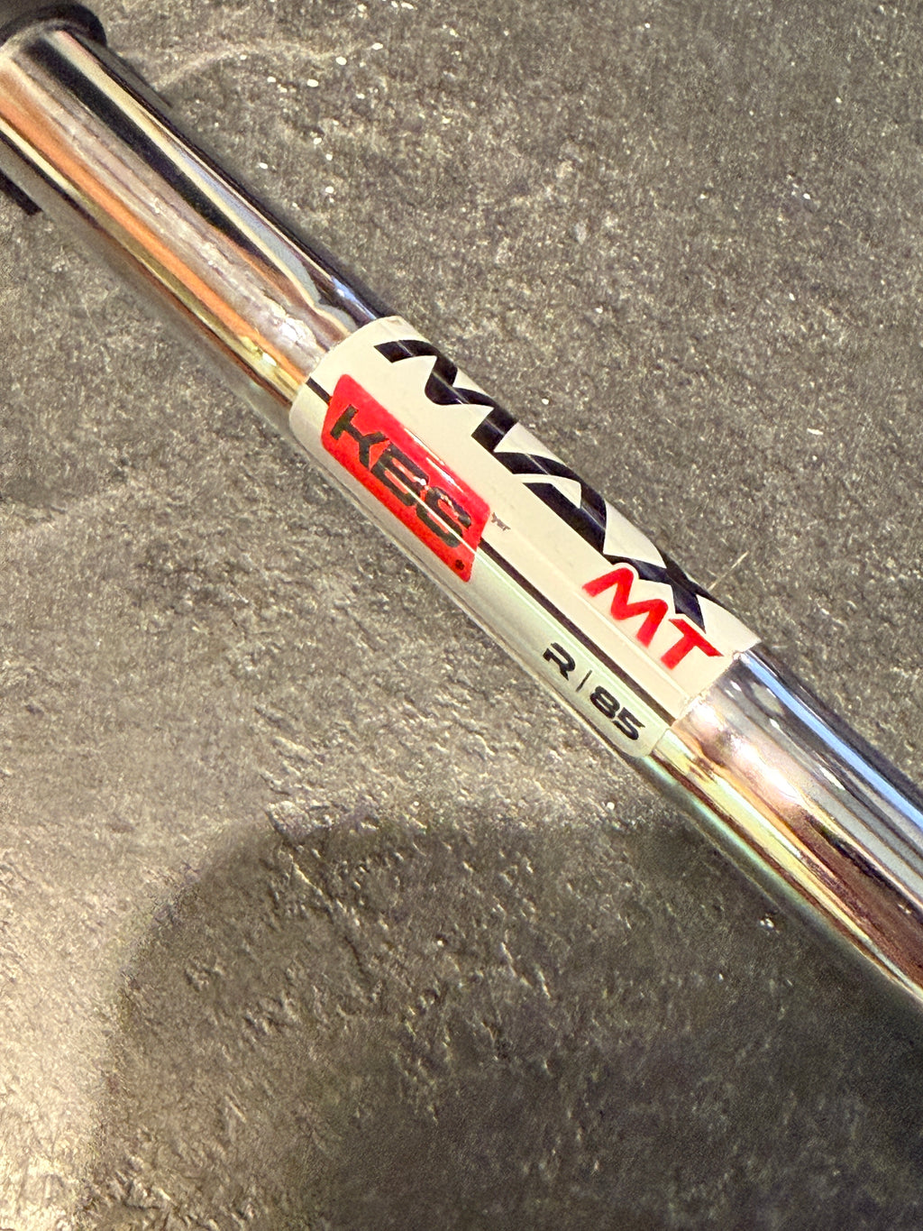 Taylormade Sim 2 Max 7 Iron w/85g KBS MAX MT Steel Shaft