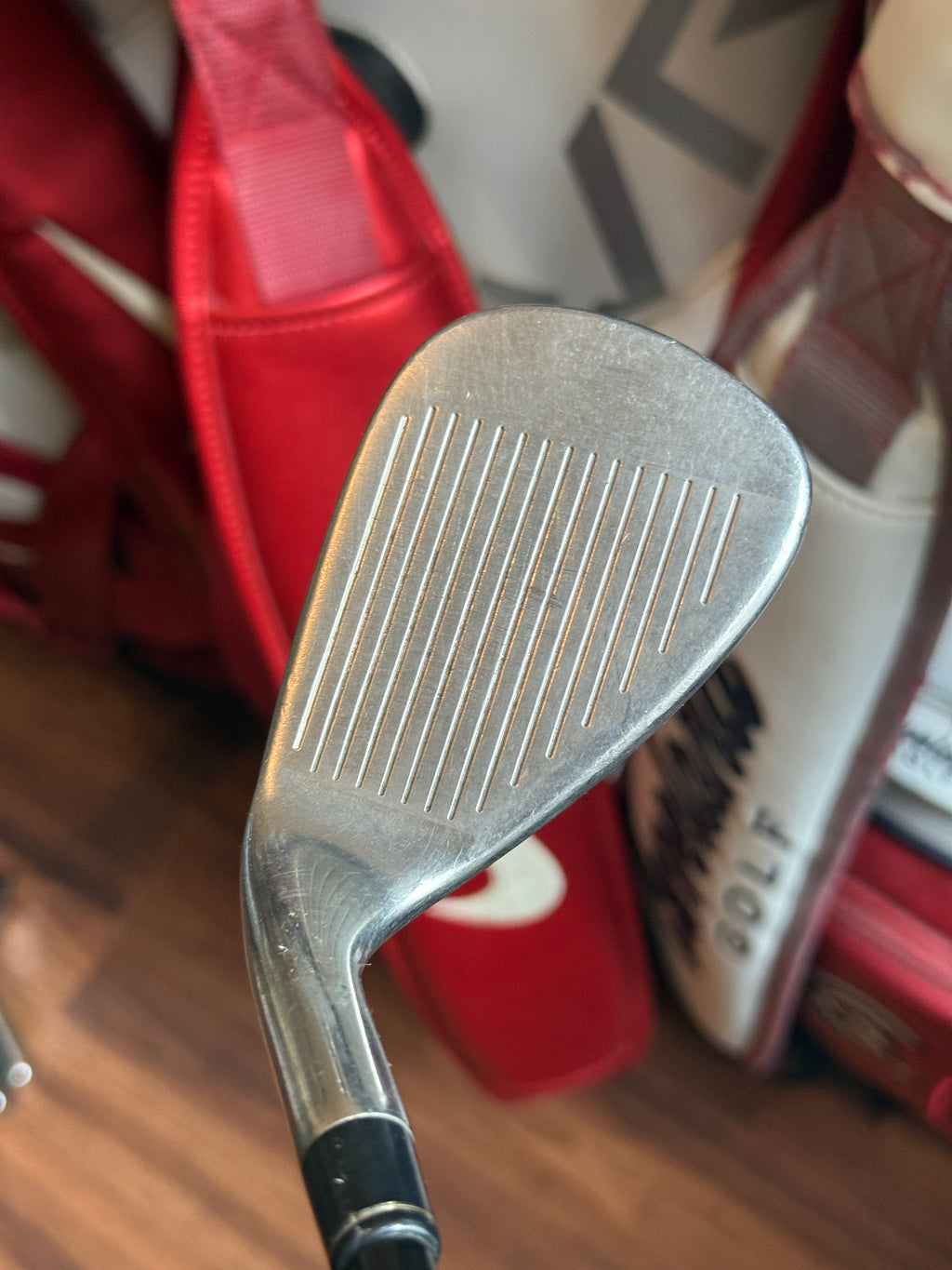 Taylormade M6 Approach Wedge w/Graphite Regular Flex Shaft