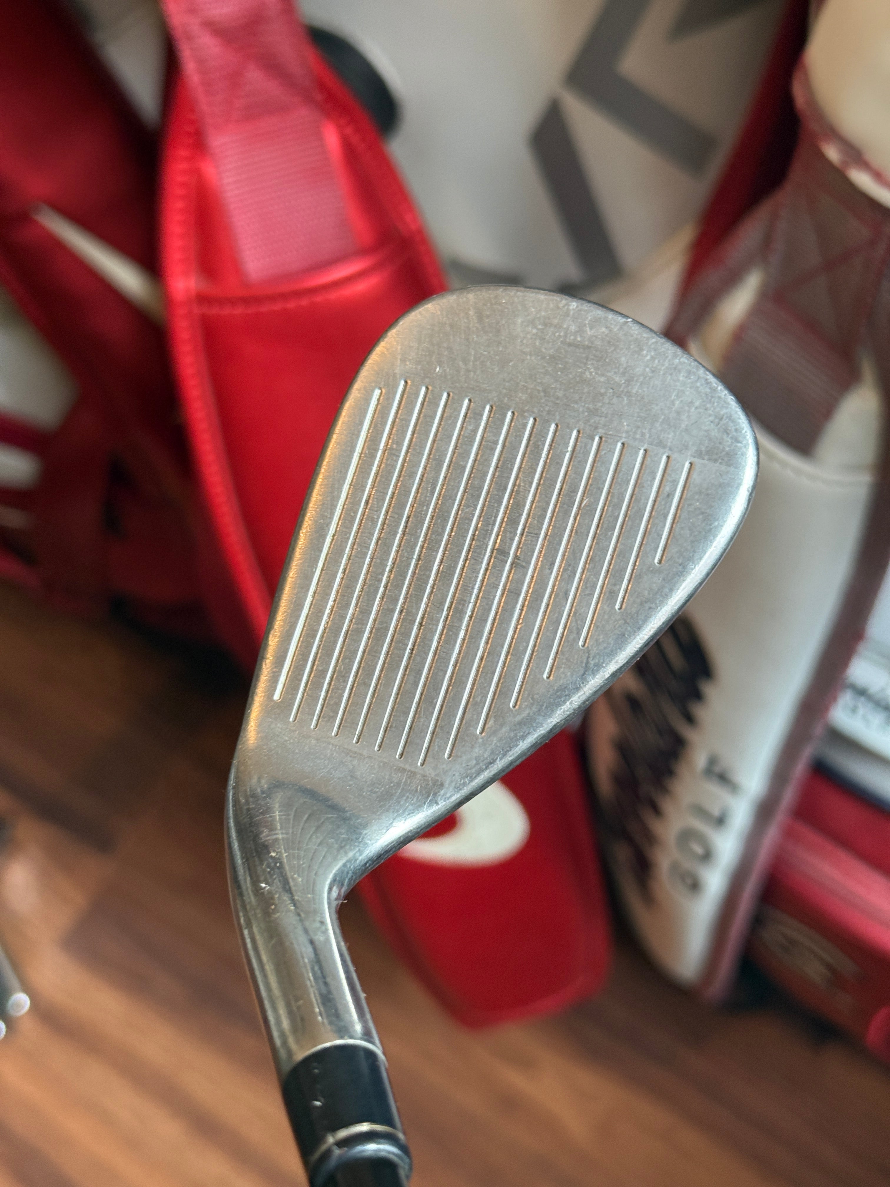 Taylormade M6 Approach Wedge w/Graphite Regular Flex Shaft