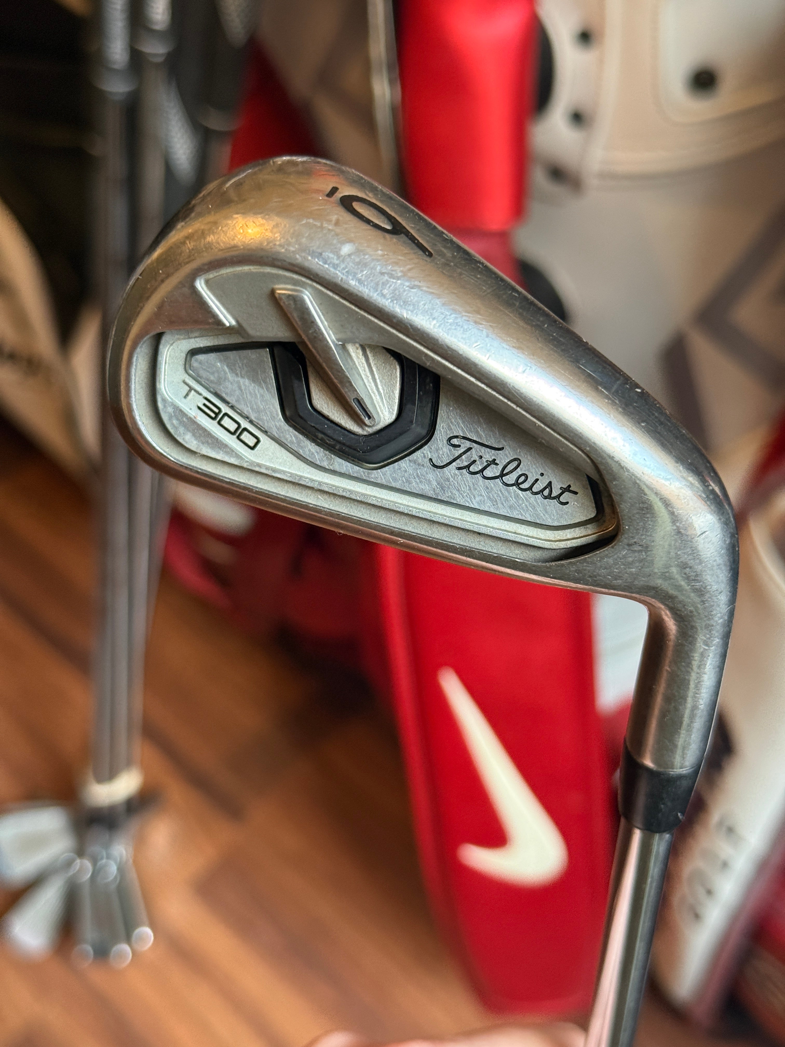 Titleist T300 6 Iron w/AMT Black R300 Steel Shaft