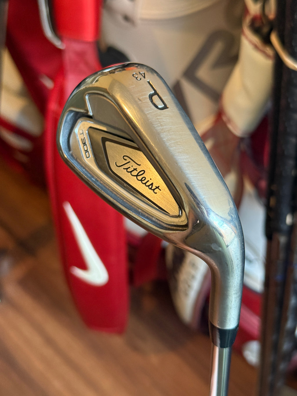 Titleist T300 43° Pitching Wedge w/KBS Tour FLT 130g Steel Shaft