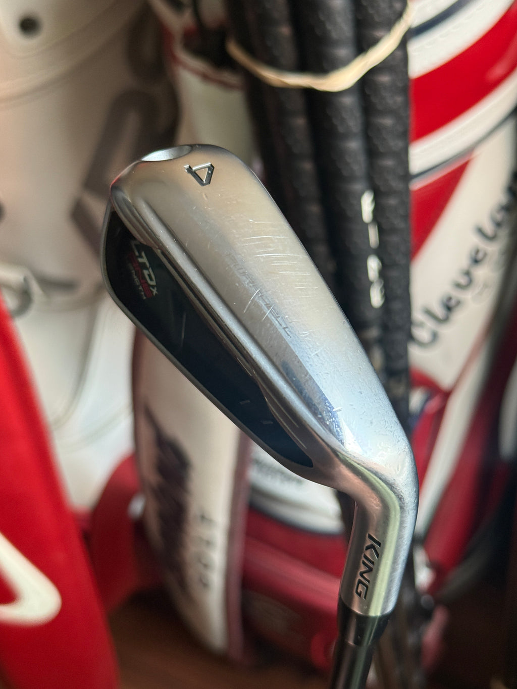 Cobra LTDx One Length 4 Iron w/Catalyst 60g 5.5 Regular Flex Graphite Shaft