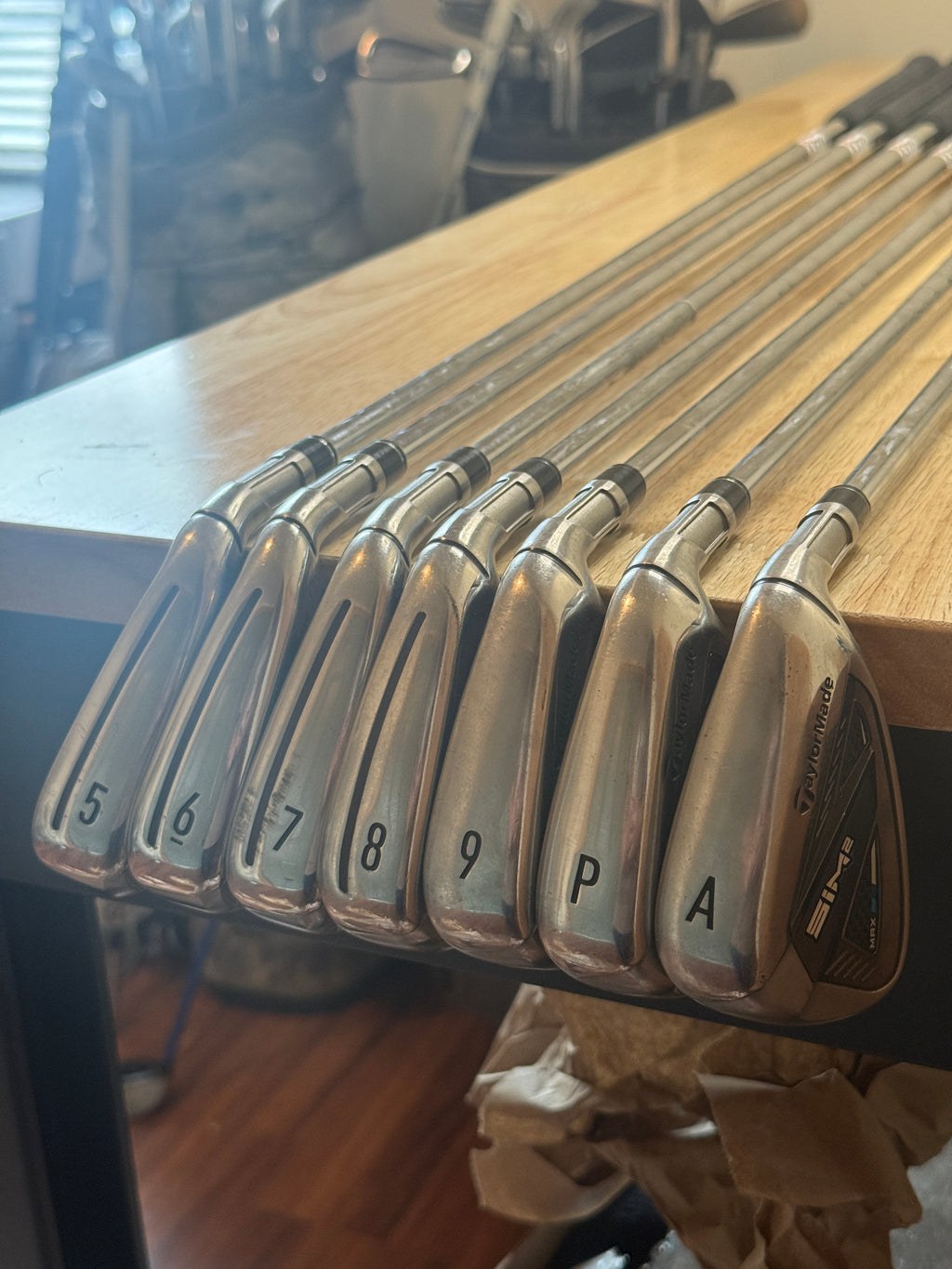 Taylormade Sim2 Max 5-PW, AW Iron Set w/85g Regular Flex Steel Shafts